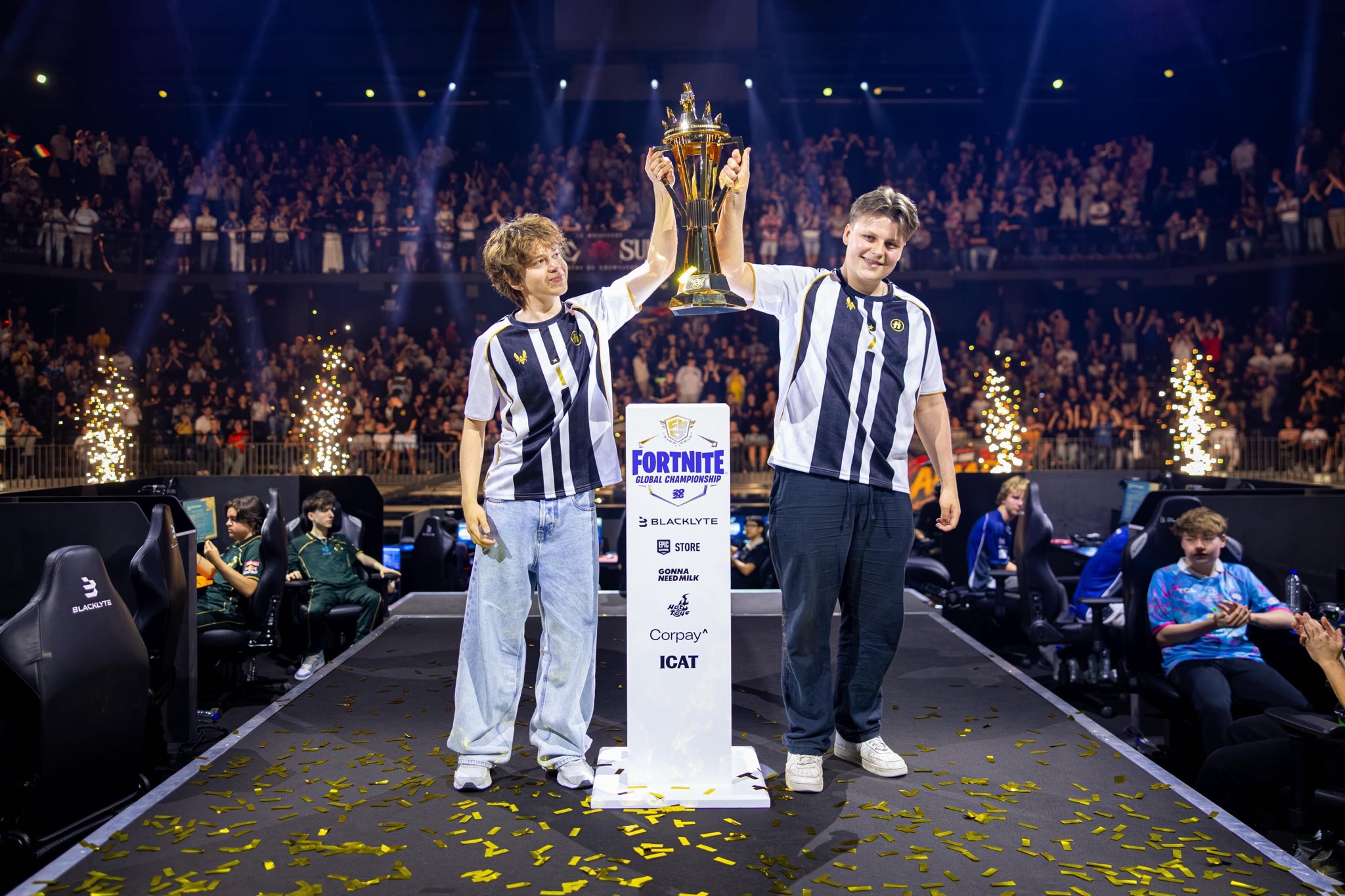 Lever de trophée — Fortnite Champion Series 2026 - Global Championship